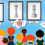 Dibuixos animats per a acostar els escacs als més xicotets